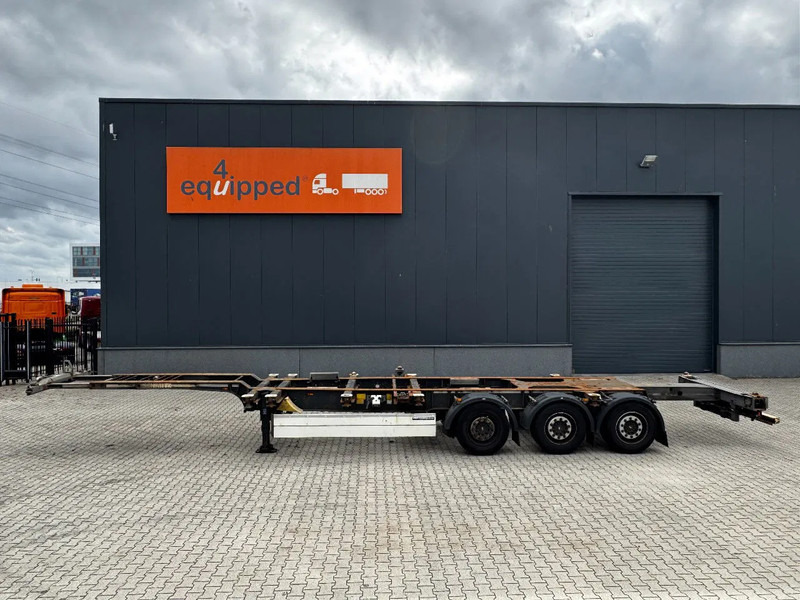 Schmitz Cargobull 45FT HC, Scheibebremsen, vorne + hinten + Stoßstange ausziehbar, NL-Chassis, Liftachse - Portacontenedore/ Intercambiable semirremolque: foto 3 Schmitz Cargobull 45FT HC, Scheibebremsen, vorne + hinten + Stoßstange ausziehbar, NL-Chassis, Liftachse - Portacontenedore/ Intercambiable semirremolque: foto 3