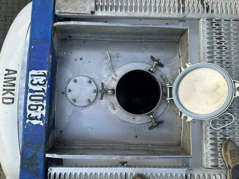 Tanque de almacenamiento UBH Universal Bulk Handling 20 FT SWAP BODY 31.345L UN Portable T7 valid 5Y test: 04/2028: foto 16 Tanque de almacenamiento UBH Universal Bulk Handling 20 FT SWAP BODY 31.345L UN Portable T7 valid 5Y test: 04/2028: foto 16
