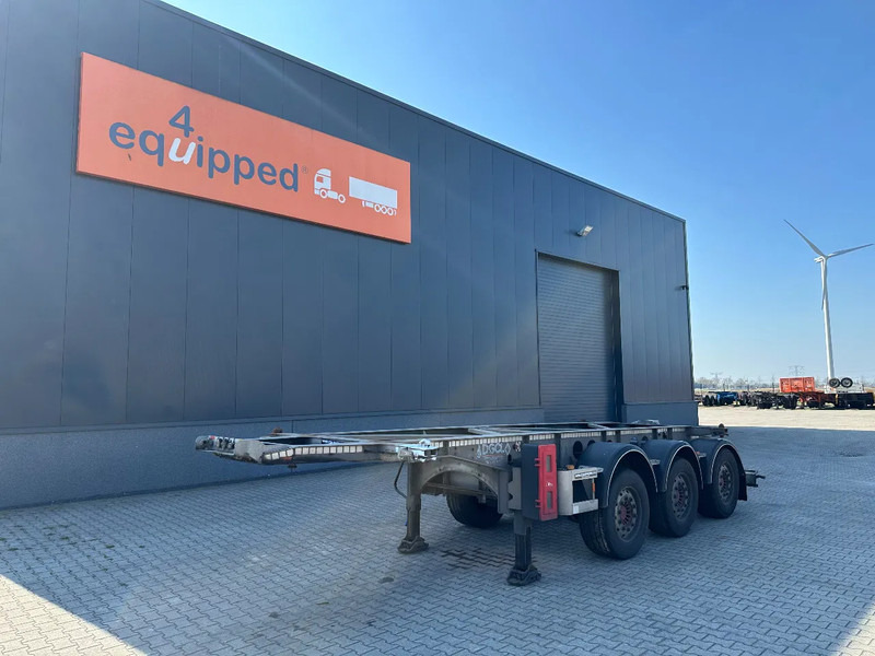 Van Hool 20FT ADR (EX/II, EX/III, FL, AT), SAF + DISC, empty weight: 2.990kg, galvanized, SAF Intradisc, NL-Chassis, ALCOA - Portacontenedore/ Intercambiable semirremolque: foto 1 Van Hool 20FT ADR (EX/II, EX/III, FL, AT), SAF + DISC, empty weight: 2.990kg, galvanized, SAF Intradisc, NL-Chassis, ALCOA - Portacontenedore/ Intercambiable semirremolque: foto 1