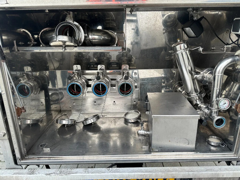 Leasing financiero de Van Hool FOOD / 39.000L / 3-COMP / INOX / NL-trailer / APK: 07/2026 leasing Van Hool FOOD / 39.000L / 3-COMP / INOX / NL-trailer / APK: 07/2026: foto 7 Leasing financiero de Van Hool FOOD / 39.000L / 3-COMP / INOX / NL-trailer / APK: 07/2026 leasing Van Hool FOOD / 39.000L / 3-COMP / INOX / NL-trailer / APK: 07/2026: foto 7