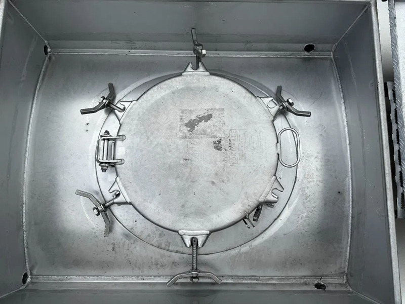 Leasing financiero de Van Hool FOOD / RVS chassis / empty weight 5.860kg / 29.500L / 1-COMP / 1 -BAFFLE / DISC / NL / APK leasing Van Hool FOOD / RVS chassis / empty weight 5.860kg / 29.500L / 1-COMP / 1 -BAFFLE / DISC / NL / APK: foto 11 Leasing financiero de Van Hool FOOD / RVS chassis / empty weight 5.860kg / 29.500L / 1-COMP / 1 -BAFFLE / DISC / NL / APK leasing Van Hool FOOD / RVS chassis / empty weight 5.860kg / 29.500L / 1-COMP / 1 -BAFFLE / DISC / NL / APK: foto 11