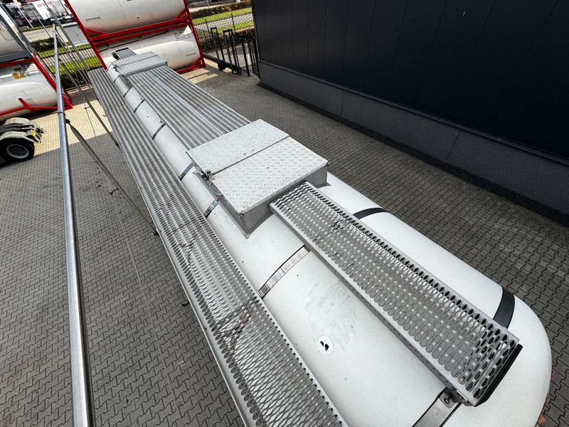 Leasing financiero de Van Hool FOOD / RVS chassis / empty weight 5.860kg / 29.500L / 1-COMP / 1 -BAFFLE / DISC / NL / APK leasing Van Hool FOOD / RVS chassis / empty weight 5.860kg / 29.500L / 1-COMP / 1 -BAFFLE / DISC / NL / APK: foto 9 Leasing financiero de Van Hool FOOD / RVS chassis / empty weight 5.860kg / 29.500L / 1-COMP / 1 -BAFFLE / DISC / NL / APK leasing Van Hool FOOD / RVS chassis / empty weight 5.860kg / 29.500L / 1-COMP / 1 -BAFFLE / DISC / NL / APK: foto 9