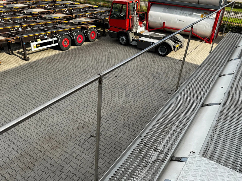 Leasing financiero de Van Hool FOOD / RVS chassis / empty weight 5.860kg / 29.500L / 1-COMP / 1 -BAFFLE / DISC / NL / APK leasing Van Hool FOOD / RVS chassis / empty weight 5.860kg / 29.500L / 1-COMP / 1 -BAFFLE / DISC / NL / APK: foto 12 Leasing financiero de Van Hool FOOD / RVS chassis / empty weight 5.860kg / 29.500L / 1-COMP / 1 -BAFFLE / DISC / NL / APK leasing Van Hool FOOD / RVS chassis / empty weight 5.860kg / 29.500L / 1-COMP / 1 -BAFFLE / DISC / NL / APK: foto 12