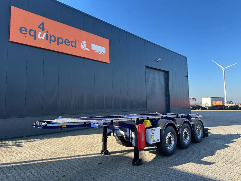 Van Hool NEW / DIRECT AVAILABLE 20FT ADR-CHASSIS, EMPTY WEIGHT: 3.300KG, DISCBRAKES, 3x available, ALU WHEELS - Portacontenedore/ Intercambiable semirremolque: foto 1 Van Hool NEW / DIRECT AVAILABLE 20FT ADR-CHASSIS, EMPTY WEIGHT: 3.300KG, DISCBRAKES, 3x available, ALU WHEELS - Portacontenedore/ Intercambiable semirremolque: foto 1