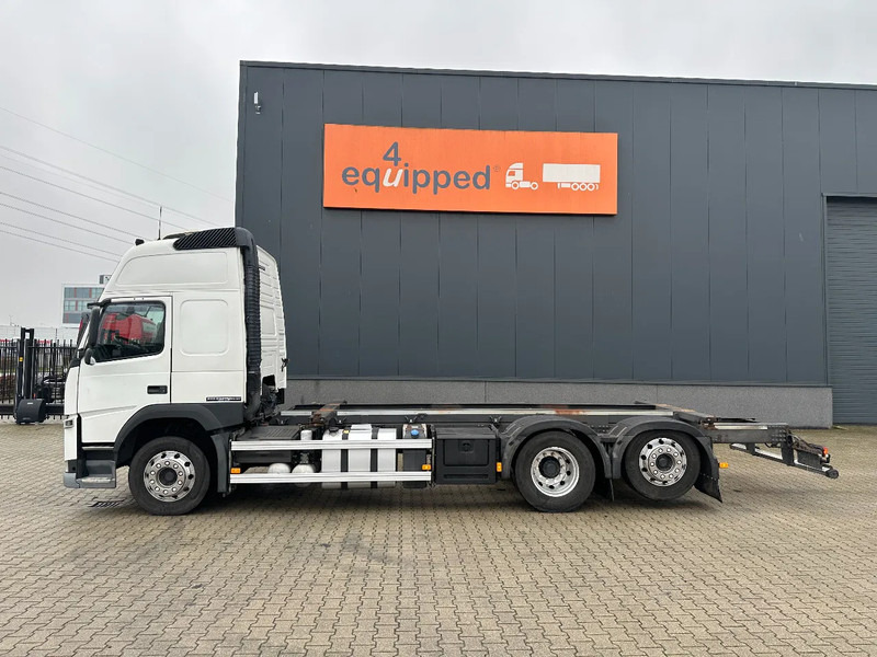 Volvo FM 380 Globetrotter 6x2, ADR (FL, AT, OX), LIFT/STEER, 636.183km - Chasis camión: foto 2 Volvo FM 380 Globetrotter 6x2, ADR (FL, AT, OX), LIFT/STEER, 636.183km - Chasis camión: foto 2
