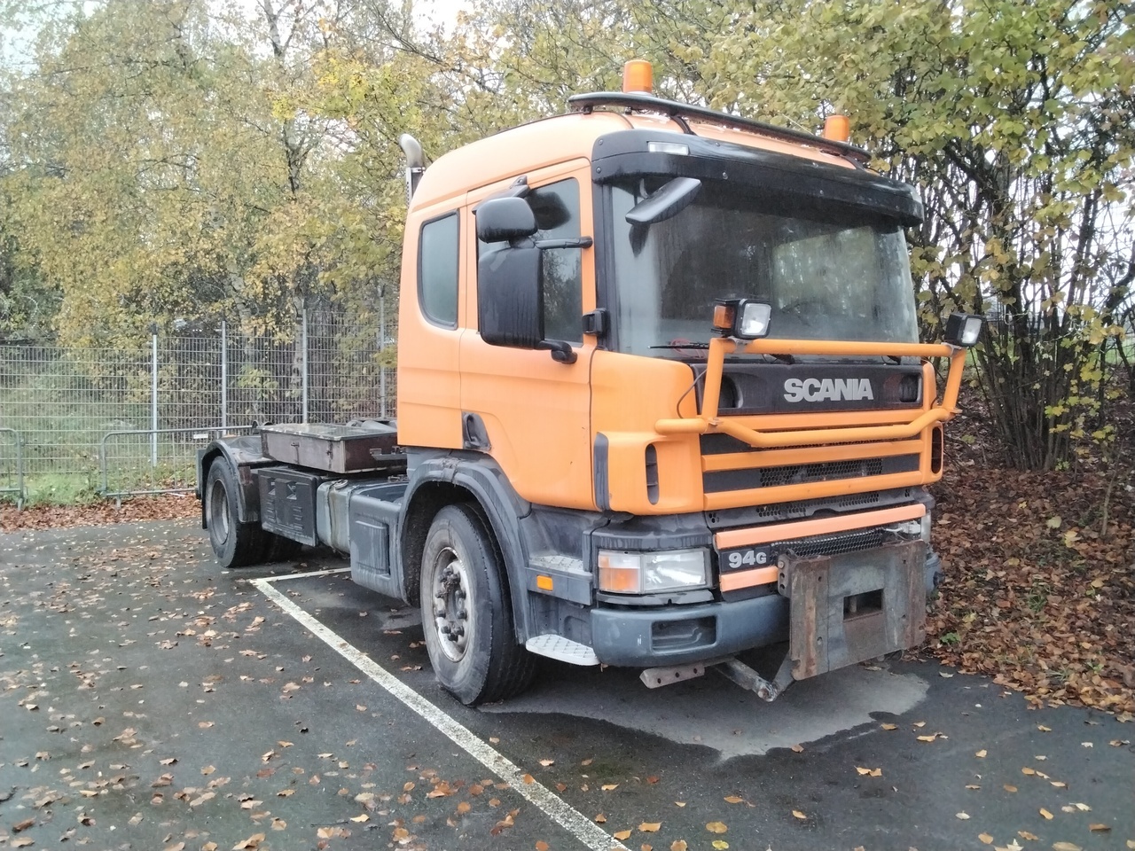 SCANIA 94G260 - Volquete camión: foto 1 SCANIA 94G260 - Volquete camión: foto 1