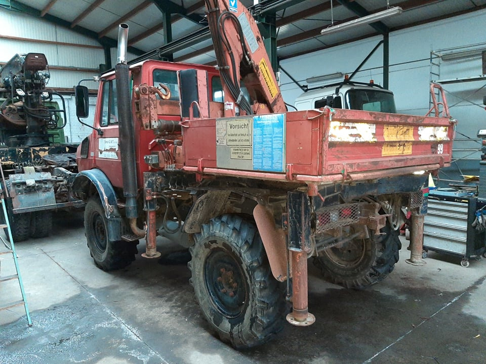 UNIMOG 1250 - Camión grúa: foto 2 UNIMOG 1250 - Camión grúa: foto 2