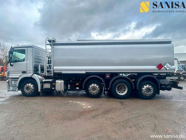 Mercedes-Benz Actros 3241/Esterer/8x2/Disel+Benzin/ADR - Cisterna camión: foto 3 Mercedes-Benz Actros 3241/Esterer/8x2/Disel+Benzin/ADR - Cisterna camión: foto 3