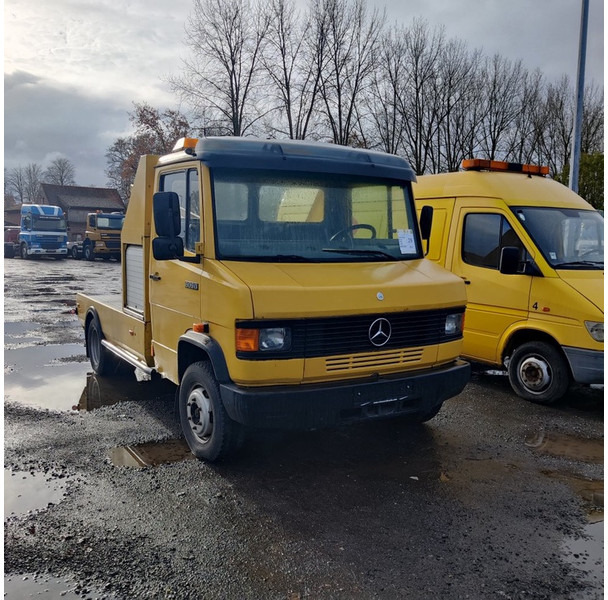 Mercedes-Benz 609 - Portavehículos camión: foto 4 Mercedes-Benz 609 - Portavehículos camión: foto 4