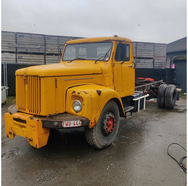 Scania 110 - Volquete camión: foto 1 Scania 110 - Volquete camión: foto 1