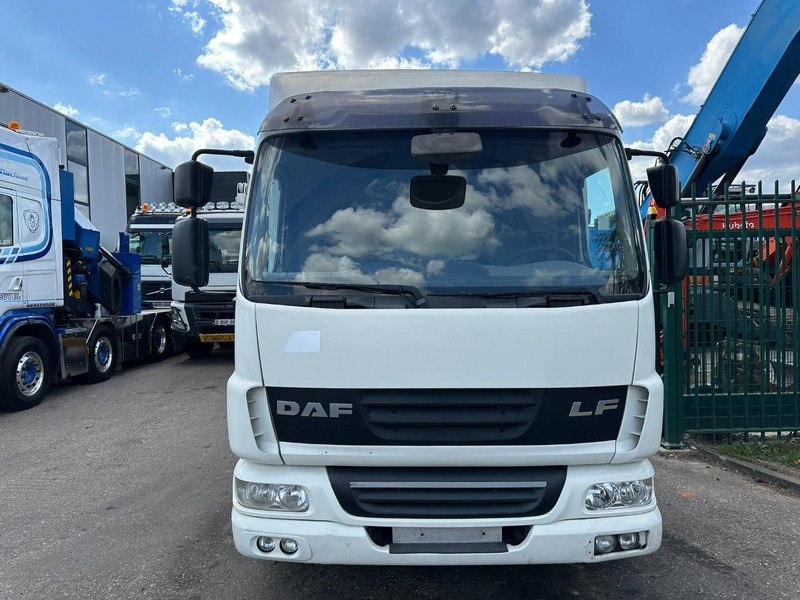 DAF LF 45.210 - 12T - OPRIJWAGEN - CAR / MACHINE CARRIER - DEPANNEUSE - AIR - EURO 5 - Portavehículos camión: foto 2 DAF LF 45.210 - 12T - OPRIJWAGEN - CAR / MACHINE CARRIER - DEPANNEUSE - AIR - EURO 5 - Portavehículos camión: foto 2