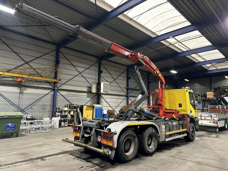 Iveco TRAKKER 350 6x4 HOOKLIFT + CRANE FASSI F120.22 (5/6 F) - *342.000km* - STEEL SPRING / BIG AXLES - AS TRONIC AUTOMATIC GEARBOX - Multibasculante camión, Camión grúa: foto 5 Iveco TRAKKER 350 6x4 HOOKLIFT + CRANE FASSI F120.22 (5/6 F) - *342.000km* - STEEL SPRING / BIG AXLES - AS TRONIC AUTOMATIC GEARBOX - Multibasculante camión, Camión grúa: foto 5