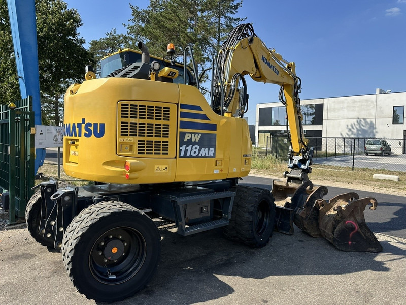 Komatsu PW 118 MR-11 14.3T - SMP ROTOTILT - *2413h* - CENTRAL GREASING - BLADE - 3 BUCKETS - TOP CONDITION - BE MACHINE - Excavadora de ruedas: foto 3 Komatsu PW 118 MR-11 14.3T - SMP ROTOTILT - *2413h* - CENTRAL GREASING - BLADE - 3 BUCKETS - TOP CONDITION - BE MACHINE - Excavadora de ruedas: foto 3