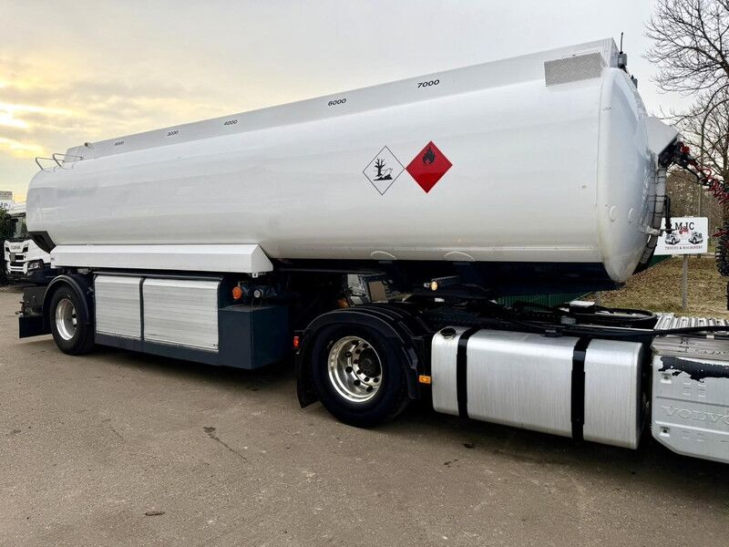 LAG 1-AXLE FUEL TANKER / CITERNE MAZOUT 25.000L - 5 COMPARTIMENTS / KAMMERN - *NEW AXLE with DISC BRAKES + ABS* - TOP CONDITION - Cisterna semirremolque: foto 1 LAG 1-AXLE FUEL TANKER / CITERNE MAZOUT 25.000L - 5 COMPARTIMENTS / KAMMERN - *NEW AXLE with DISC BRAKES + ABS* - TOP CONDITION - Cisterna semirremolque: foto 1