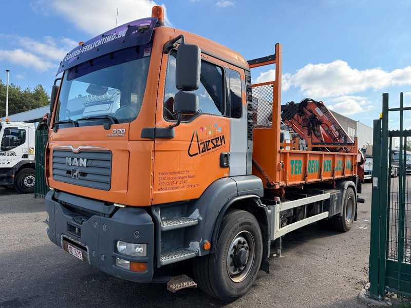 MAN TGA 18.310 4x4 Hydro-drive 2-SEITEN KIPPER + KRAN ATLAS 165 (4x) + RADIO - BE truck - Volquete camión, Camión grúa: foto 3 MAN TGA 18.310 4x4 Hydro-drive 2-SEITEN KIPPER + KRAN ATLAS 165 (4x) + RADIO - BE truck - Volquete camión, Camión grúa: foto 3