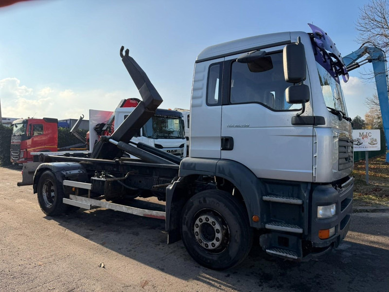 MAN TGA 18.350 4x2 19T HOOKLIFT / ABROLLKIPPER / GANCHO / AMPLIROL - EURO 3 - AS TRONIC AUTOMATIC - Multibasculante camión: foto 1 MAN TGA 18.350 4x2 19T HOOKLIFT / ABROLLKIPPER / GANCHO / AMPLIROL - EURO 3 - AS TRONIC AUTOMATIC - Multibasculante camión: foto 1