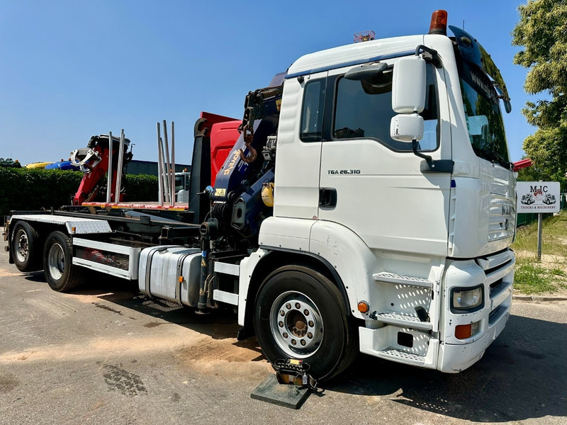 MAN TGA 26.310 6X2 HOOKLIFT + CRANE COPMA 160.4 + JIB J2 + WINCH - RADIO - LIFT + STEERING AXLE - EURO 3 - BE - Camión grúa: foto 2 MAN TGA 26.310 6X2 HOOKLIFT + CRANE COPMA 160.4 + JIB J2 + WINCH - RADIO - LIFT + STEERING AXLE - EURO 3 - BE - Camión grúa: foto 2