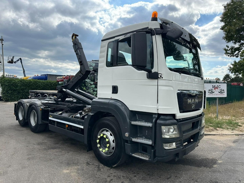 MAN TGS 28.360 6x2 HOOKLIFT 21T HIAB MULTILIFT XR21-S51 - LIFT AXLE - BE TRUCK - Multibasculante camión: foto 1 MAN TGS 28.360 6x2 HOOKLIFT 21T HIAB MULTILIFT XR21-S51 - LIFT AXLE - BE TRUCK - Multibasculante camión: foto 1