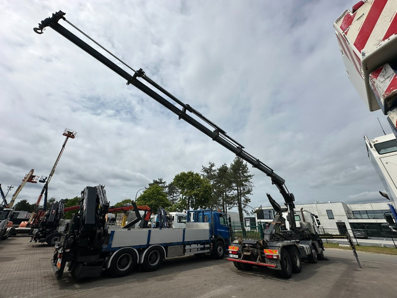 Renault C460 8x4 HOOKLIFT + CRANE HIAB 288 E-6 HIDUO - RADIO - 5/6 F - STEEL SPRING / HUB REDUCTION - Multibasculante camión, Camión grúa: foto 4 Renault C460 8x4 HOOKLIFT + CRANE HIAB 288 E-6 HIDUO - RADIO - 5/6 F - STEEL SPRING / HUB REDUCTION - Multibasculante camión, Camión grúa: foto 4