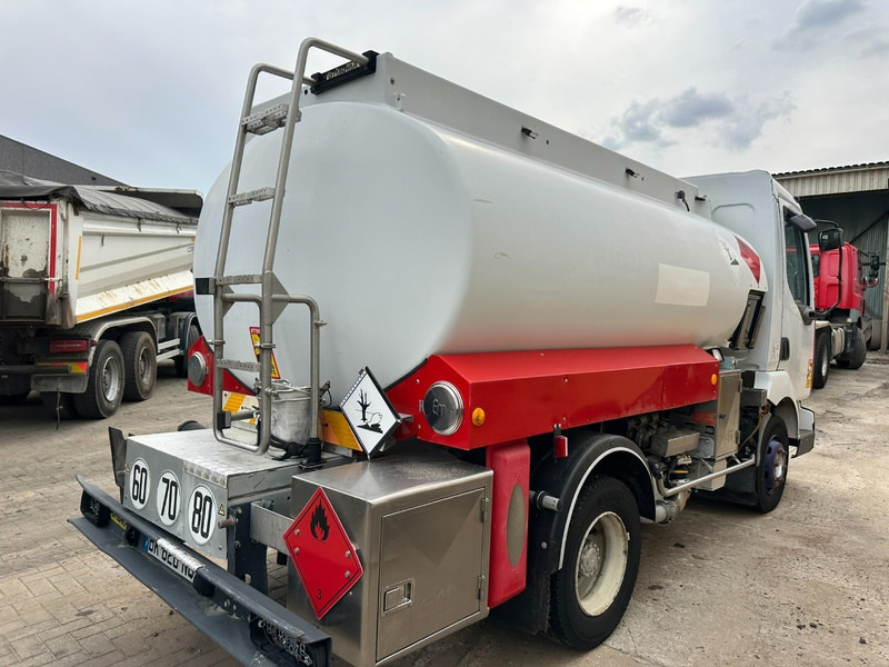 Renault MIDLUM 150 FUEL TANKER / CITERNE MAZOUT - 6500L - 3 COMPARTIMENTS - *ENGINE PROBLEM* - Cisterna camión: foto 3 Renault MIDLUM 150 FUEL TANKER / CITERNE MAZOUT - 6500L - 3 COMPARTIMENTS - *ENGINE PROBLEM* - Cisterna camión: foto 3