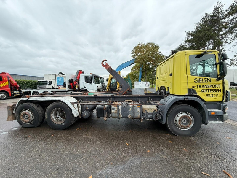Scania 94G-260 6x2 HOOKLIFT / GANCHO - MANUAL - BE TRUCK - Multibasculante camión: foto 4 Scania 94G-260 6x2 HOOKLIFT / GANCHO - MANUAL - BE TRUCK - Multibasculante camión: foto 4
