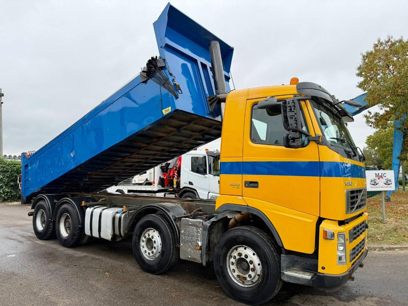 Volvo FH 400 8X4 TIPPER (insulated/isolé) - MANUAL 3+3 - STEEL SPRING / BLATT - EURO 5 - TUV 01/2026 - AXLES HUB REDUCTION - BE TRUCK - Volquete camión: foto 1 Volvo FH 400 8X4 TIPPER (insulated/isolé) - MANUAL 3+3 - STEEL SPRING / BLATT - EURO 5 - TUV 01/2026 - AXLES HUB REDUCTION - BE TRUCK - Volquete camión: foto 1