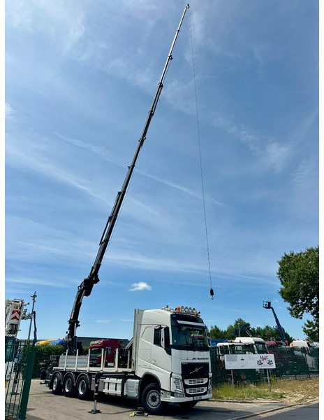 Volvo FH 420 8x4 TRIDEM + (26m!) KRAAN HIAB 408 E-8 + 2 ME HIPRO + WINCH - 63.000km ONLY - CREWCAB 4 SEATER - PLATFORM 7m - TOP CONDITION - Camión grúa: foto 3 Volvo FH 420 8x4 TRIDEM + (26m!) KRAAN HIAB 408 E-8 + 2 ME HIPRO + WINCH - 63.000km ONLY - CREWCAB 4 SEATER - PLATFORM 7m - TOP CONDITION - Camión grúa: foto 3