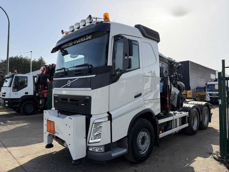 Volvo FH 460 6X4 + (26.5m) CRANE COPMA 530.7 + FlY-JIB 3 + ROTATOR - *1004h ONLY* - FRONT STAB - TOP CONDITION! BE TRUCK - Camión grúa: foto 3 Volvo FH 460 6X4 + (26.5m) CRANE COPMA 530.7 + FlY-JIB 3 + ROTATOR - *1004h ONLY* - FRONT STAB - TOP CONDITION! BE TRUCK - Camión grúa: foto 3