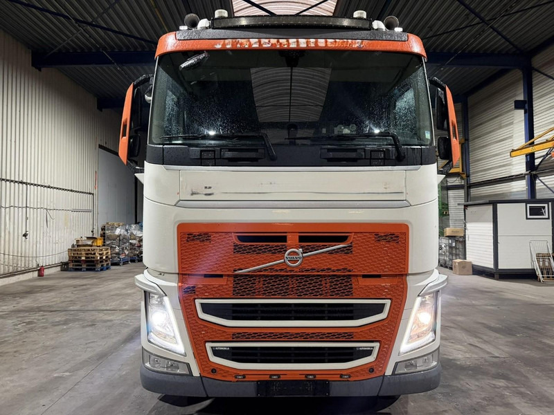 Volvo FH 460 8x4 TRIDEM HOOKLIFT / HAAKARM - LIFT + STEERING AXLE - 433.000km - TÜV 08/2026 - BE TRUCK - Multibasculante camión: foto 2 Volvo FH 460 8x4 TRIDEM HOOKLIFT / HAAKARM - LIFT + STEERING AXLE - 433.000km - TÜV 08/2026 - BE TRUCK - Multibasculante camión: foto 2