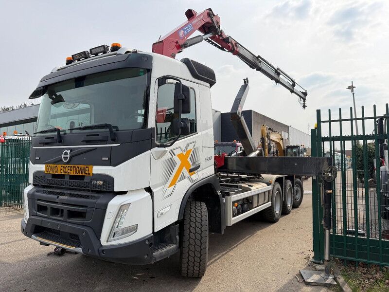 Volvo FMX 500 8x4 TRIDEM HOOKLIFT + CRANE HMF 2320 K4 - 7m CONTAINER + ROTATOR - *50.000km* ORIGINAL - DYNAMIC STEERING - WAF VDL HOOKLIFT 20T - BE TRUCK - TOP CONDITION - Multibasculante camión, Camión grúa: foto 5 Volvo FMX 500 8x4 TRIDEM HOOKLIFT + CRANE HMF 2320 K4 - 7m CONTAINER + ROTATOR - *50.000km* ORIGINAL - DYNAMIC STEERING - WAF VDL HOOKLIFT 20T - BE TRUCK - TOP CONDITION - Multibasculante camión, Camión grúa: foto 5
