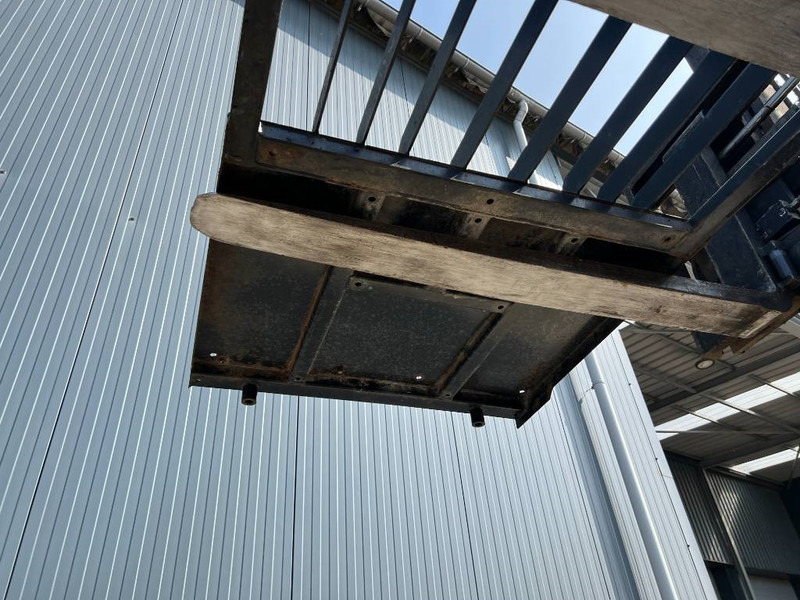 Cat 313E / 320F / 323E / 325F / 329E / 330F / 336E / 3 - Cabina e interior para Maquinaria de construcción: foto 2 Cat 313E / 320F / 323E / 325F / 329E / 330F / 336E / 3 - Cabina e interior para Maquinaria de construcción: foto 2