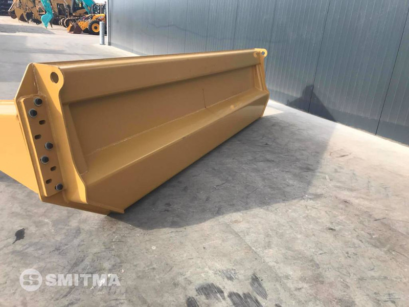 Cat 740 - Trampilla elevadora para Maquinaria de construcción: foto 2 Cat 740 - Trampilla elevadora para Maquinaria de construcción: foto 2