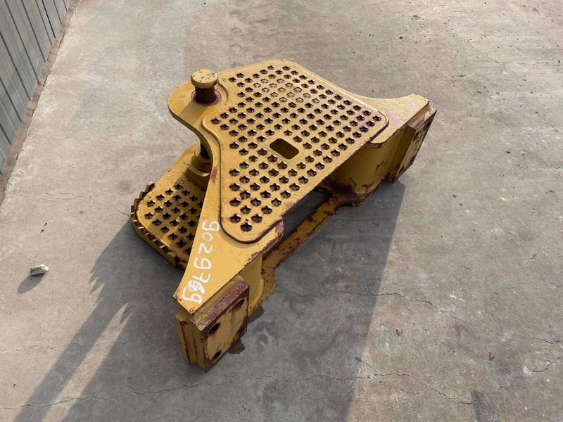 Cat D4 NG Zugtraverse - Implemento para Maquinaria de construcción: foto 3 Cat D4 NG Zugtraverse - Implemento para Maquinaria de construcción: foto 3