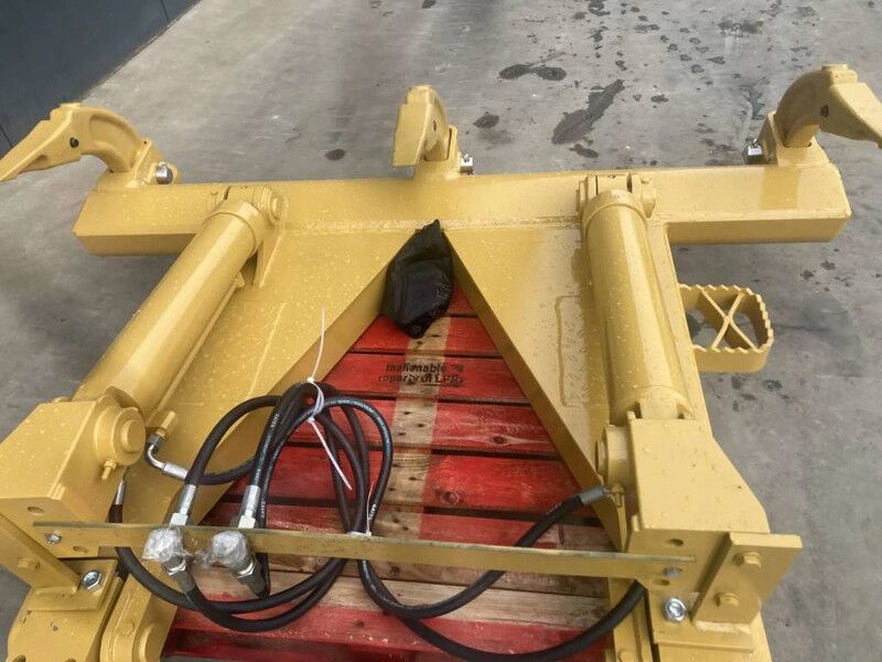 Cat D4H Ripper - Implemento para Maquinaria de construcción: foto 5 Cat D4H Ripper - Implemento para Maquinaria de construcción: foto 5