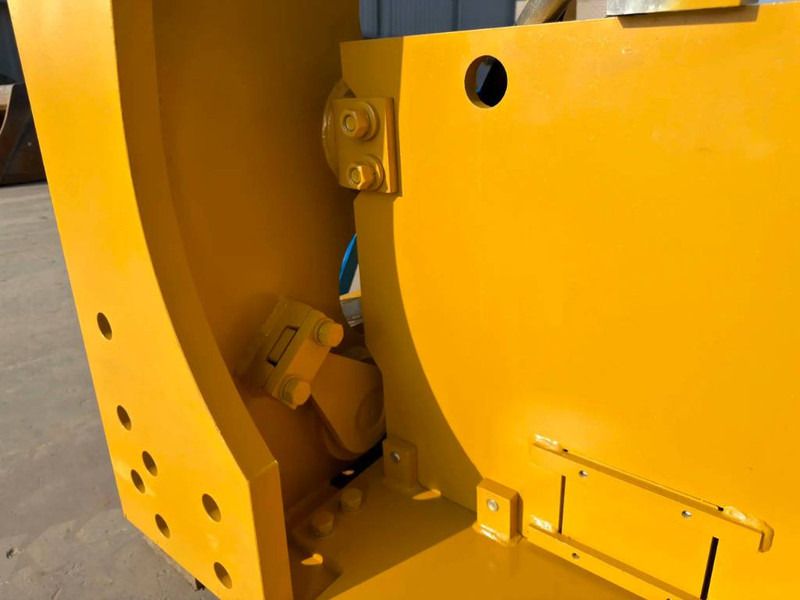 Cat D8R Multi Shank Ripper - Implemento para Maquinaria de construcción: foto 4 Cat D8R Multi Shank Ripper - Implemento para Maquinaria de construcción: foto 4