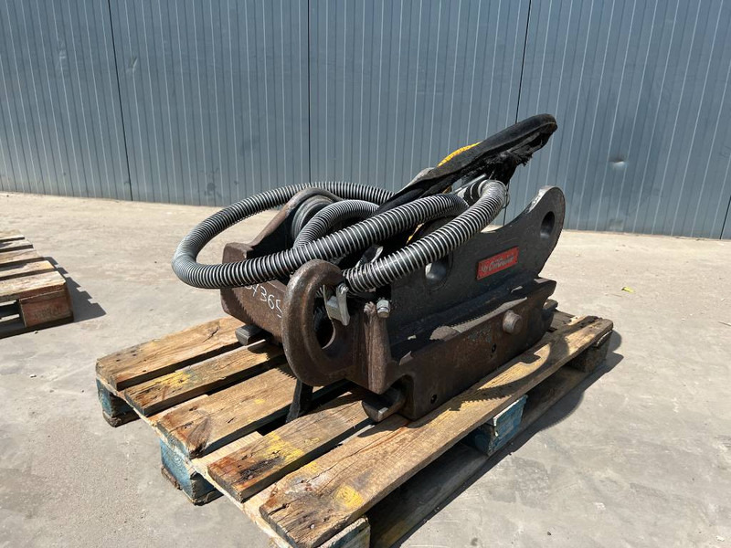 OilQuick OQ70/55 - EC210 / EC220 - Acoplamiento rápido para Maquinaria de construcción: foto 1 OilQuick OQ70/55 - EC210 / EC220 - Acoplamiento rápido para Maquinaria de construcción: foto 1
