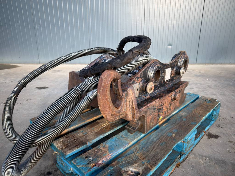 OilQuick OQ70/55 - M314F / M316F / M318F - Acoplamiento rápido para Maquinaria de construcción: foto 1 OilQuick OQ70/55 - M314F / M316F / M318F - Acoplamiento rápido para Maquinaria de construcción: foto 1