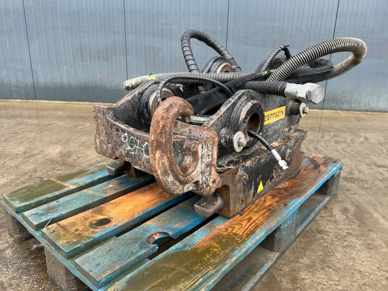 Acoplamiento rápido para Maquinaria de construcción OilQuick OQ80 - M322D: foto 1