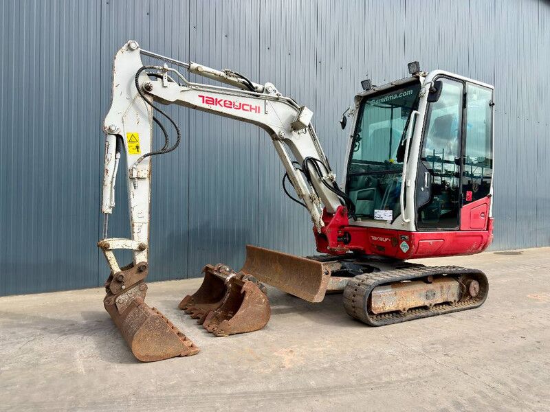 Takeuchi TB230 - Miniexcavadora: foto 1 Takeuchi TB230 - Miniexcavadora: foto 1