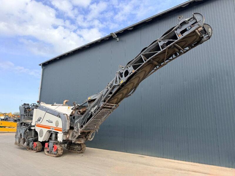 Wirtgen W100Fi - Construcción de carreteras: foto 1 Wirtgen W100Fi - Construcción de carreteras: foto 1