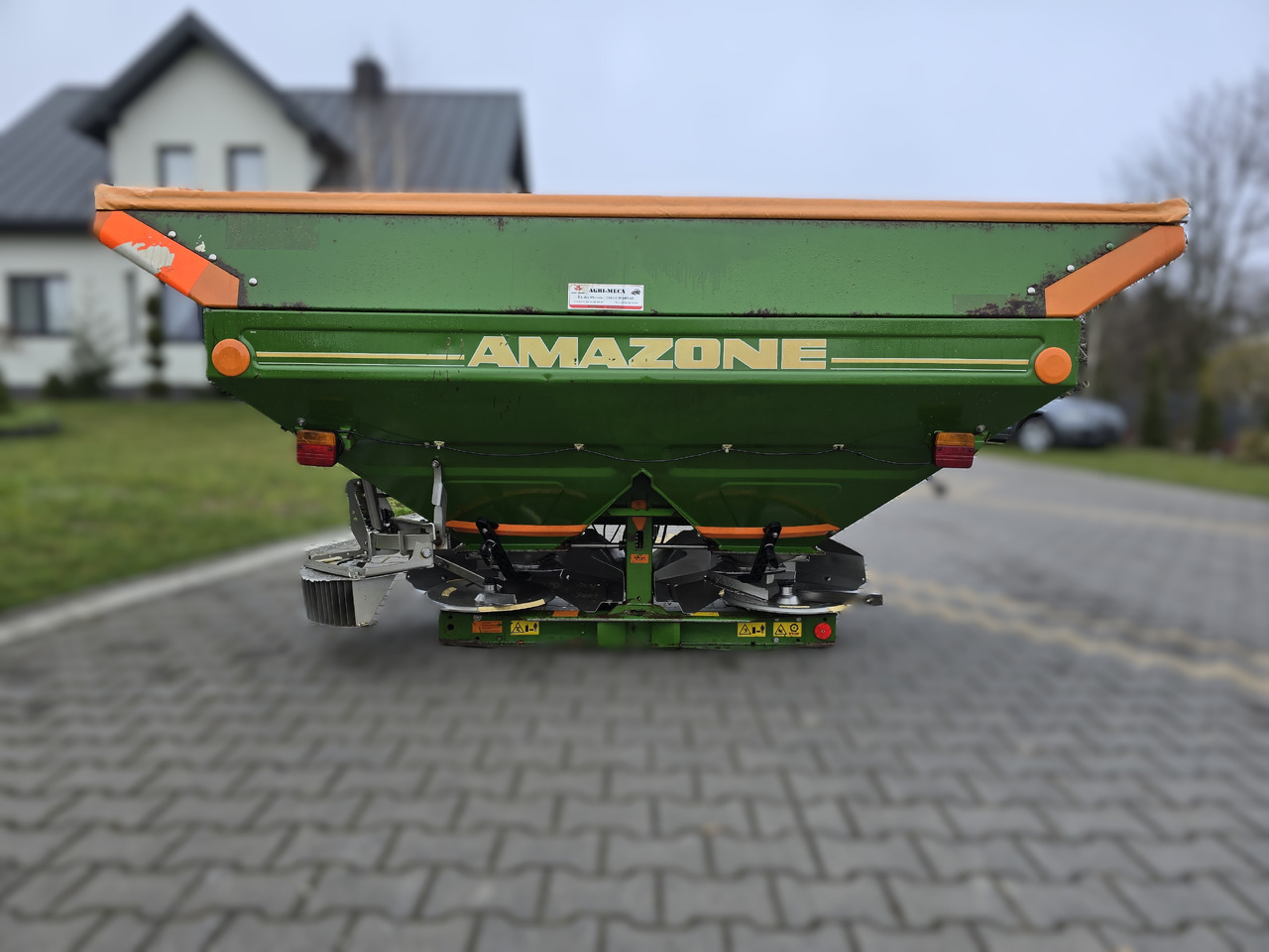 AMZONE ZA-M Novix ZA-M 1200 + nadstawka 1000 L - Esparcidor de fertilizantes: foto 4 AMZONE ZA-M Novix ZA-M 1200 + nadstawka 1000 L - Esparcidor de fertilizantes: foto 4