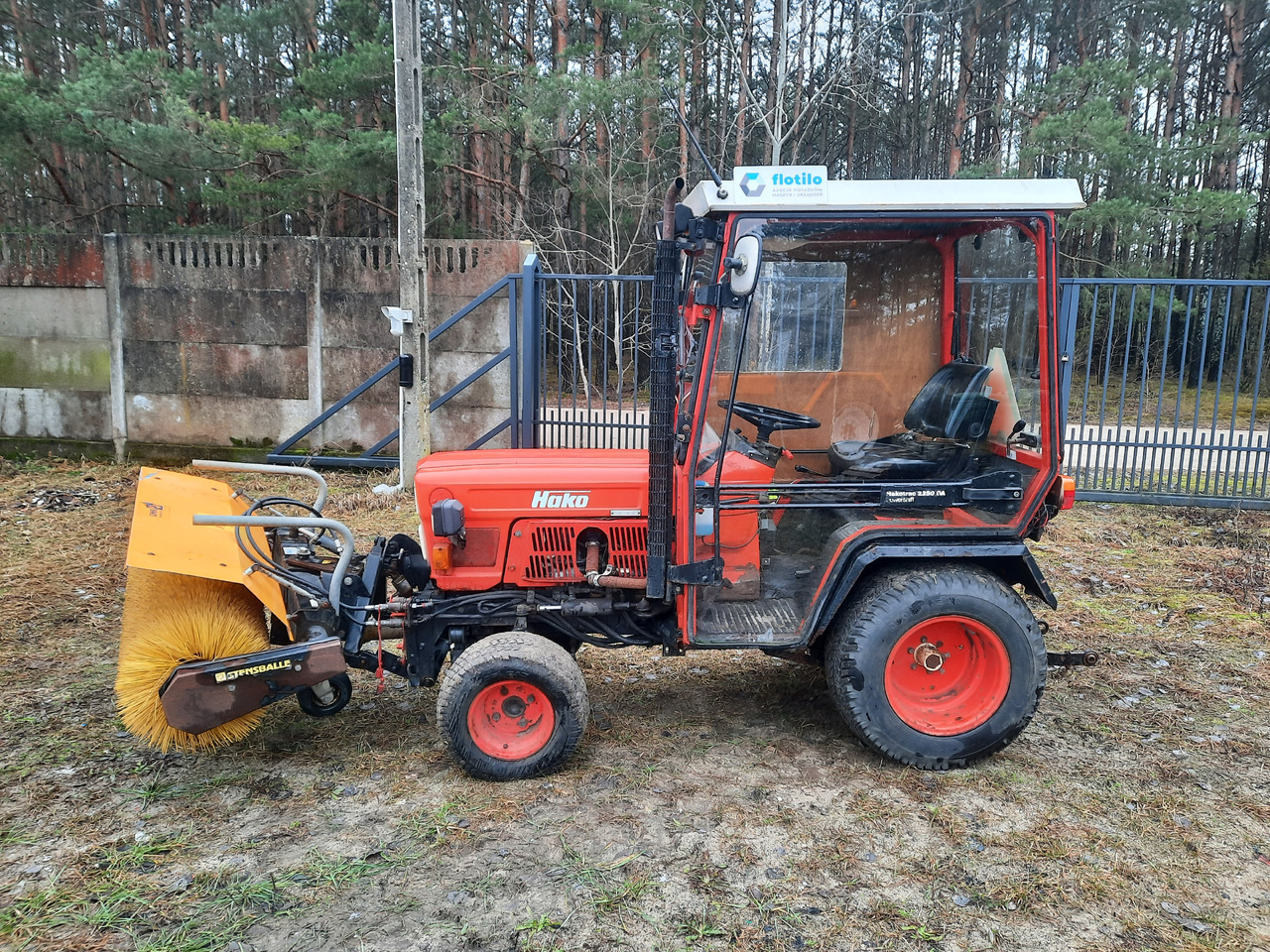 HAKO Hakotrac 2250 DA - Tractor: foto 1 HAKO Hakotrac 2250 DA - Tractor: foto 1