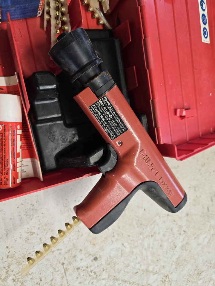 HILTI DX35 - Herramienta/ Equipo: foto 2 HILTI DX35 - Herramienta/ Equipo: foto 2