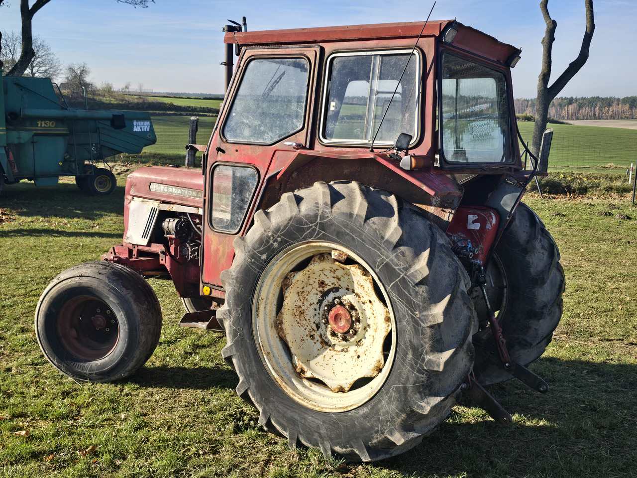 INTERNATIONAL 574 - Tractor: foto 3 INTERNATIONAL 574 - Tractor: foto 3