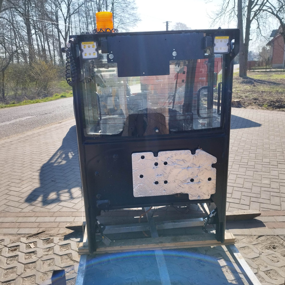JCB 403 - Cabina para Cargadora: foto 5 JCB 403 - Cabina para Cargadora: foto 5