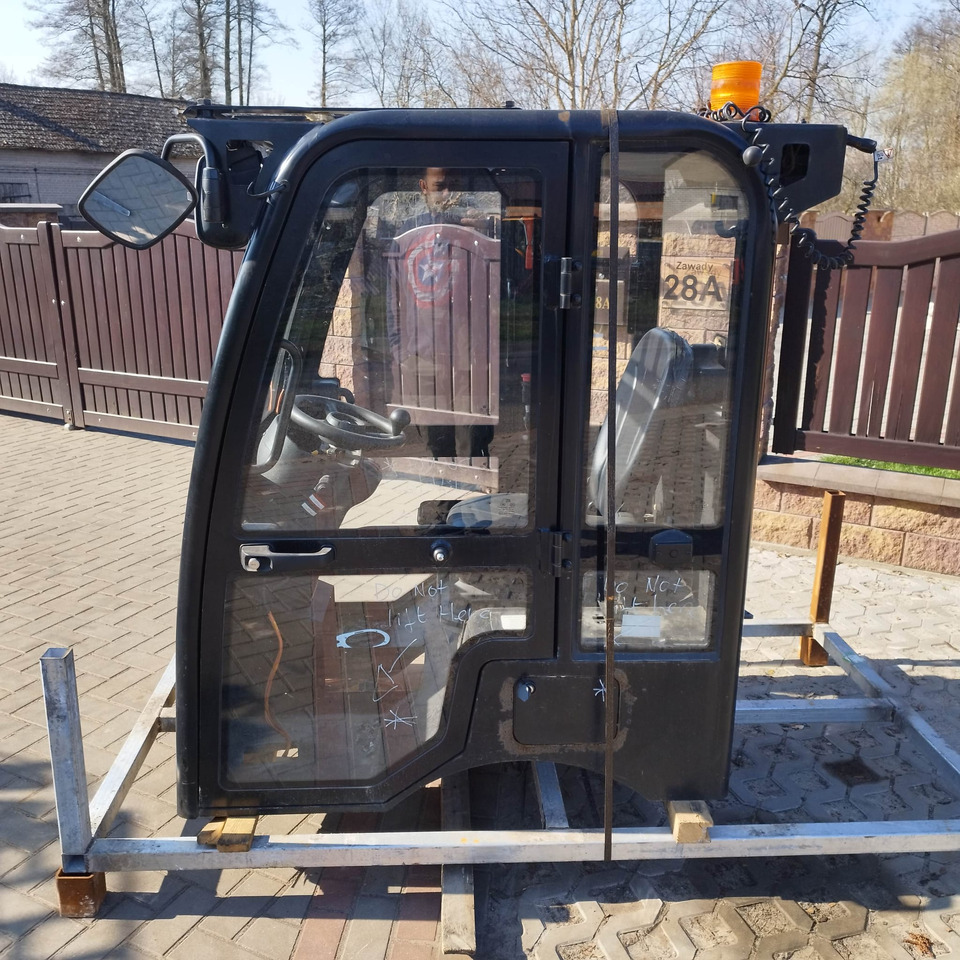 JCB 403 - Cabina para Cargadora: foto 4 JCB 403 - Cabina para Cargadora: foto 4