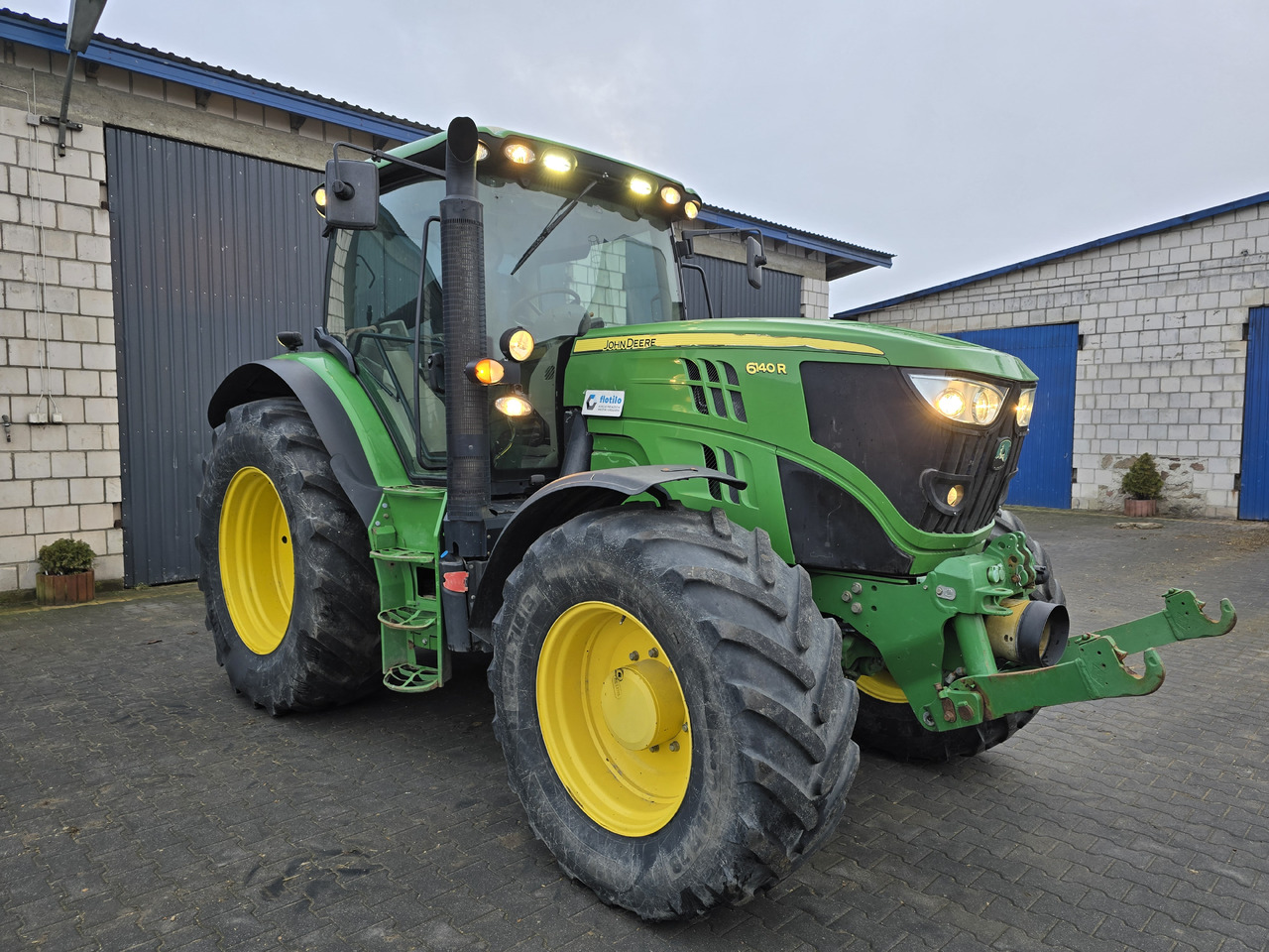 JOHN DEERE 6140R - Tractor: foto 1 JOHN DEERE 6140R - Tractor: foto 1