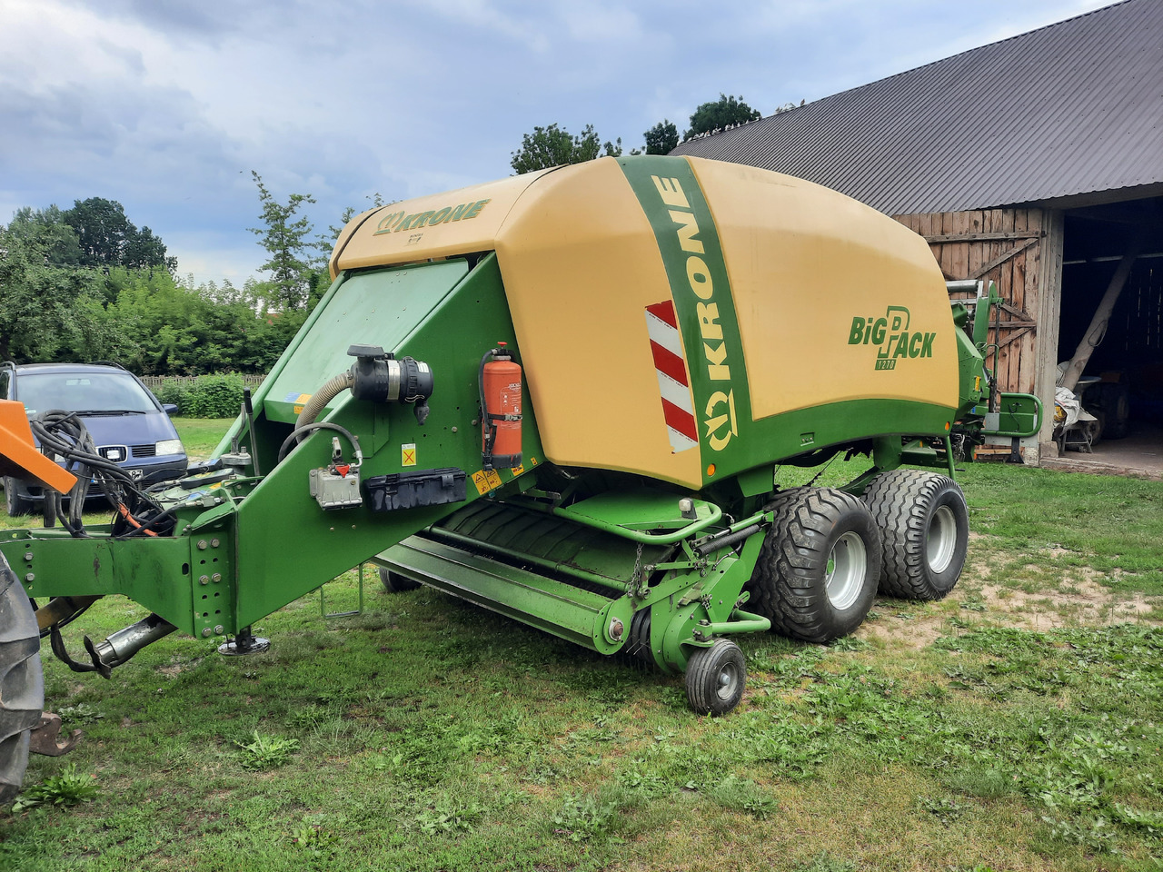 KRONE Big Pack 1270 - Empacadora de pacas cuadradas: foto 1 KRONE Big Pack 1270 - Empacadora de pacas cuadradas: foto 1