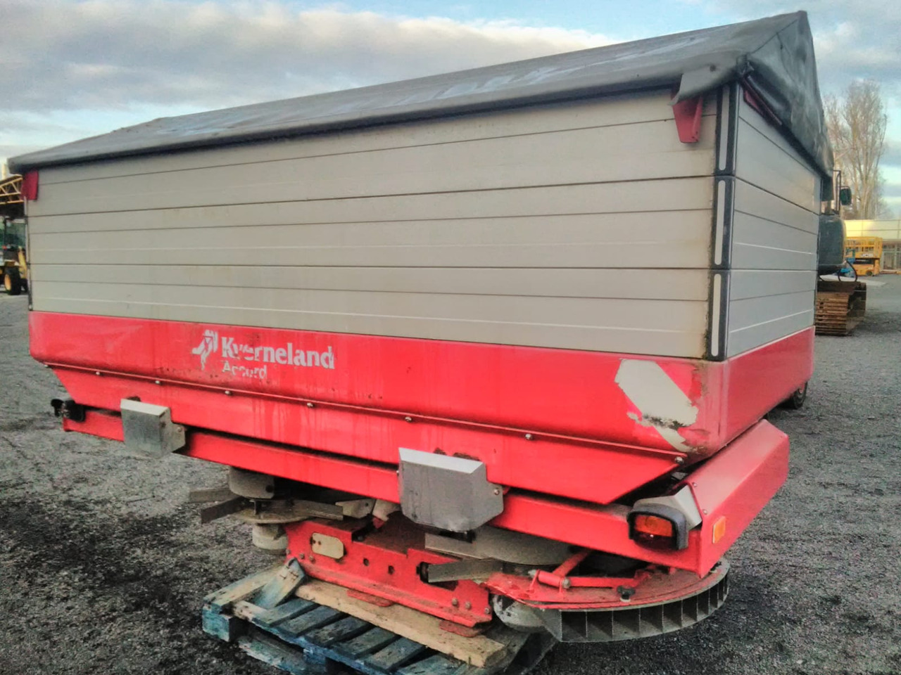 KVERNELAND EXACTA – TL - Esparcidor de fertilizantes: foto 3 KVERNELAND EXACTA – TL - Esparcidor de fertilizantes: foto 3