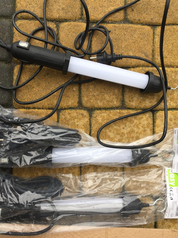 Lampa warsztatowa na 5 metrowym przewodzie zasilającym - Equipo de taller: foto 3 Lampa warsztatowa na 5 metrowym przewodzie zasilającym - Equipo de taller: foto 3